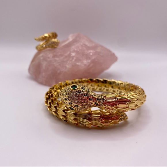 18k Gold Plated Luxury Punk style Snake green eye bracelet. Ring is sold out❗️ - Picture 5 of 7